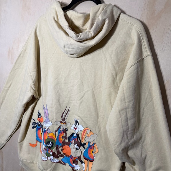 Space Jam A New Legacy Tune Squad Hoodie Men’s M Beige Warner Bros Looney Tunes - Picture 9 of 9